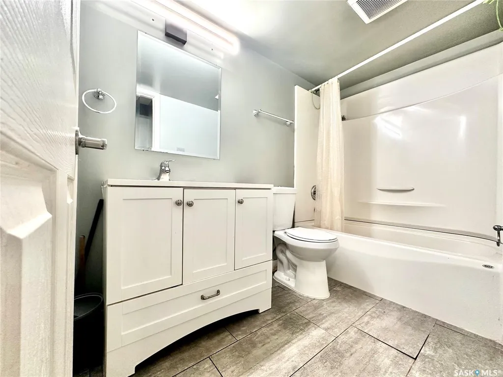 3625 Chaben Place Saskatoon SK S7H 4E9