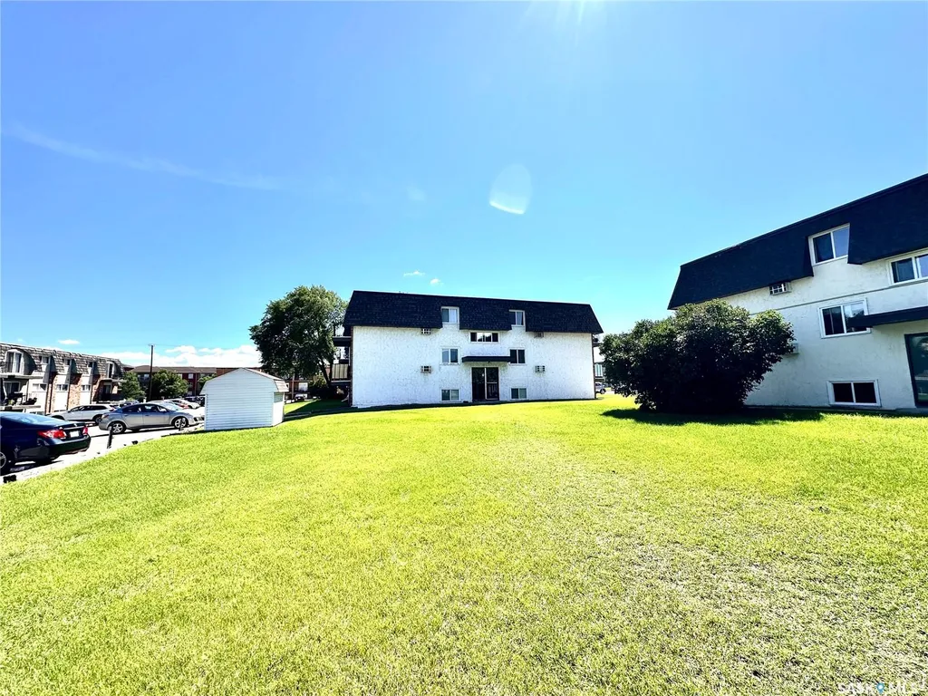 3625 Chaben Place Saskatoon SK S7H 4E9