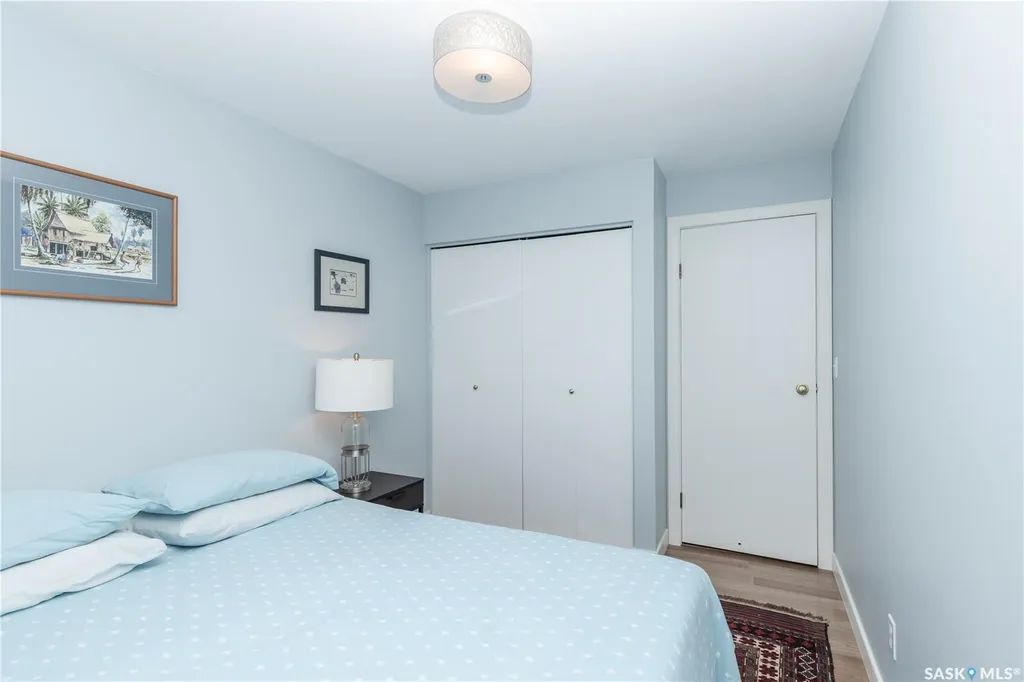 102 Wakaw Crescent Saskatoon SK S7J 4E2