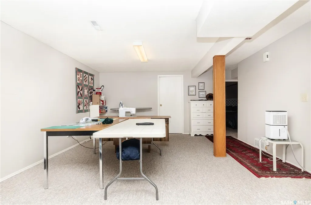 102 Wakaw Crescent Saskatoon SK S7J 4E2