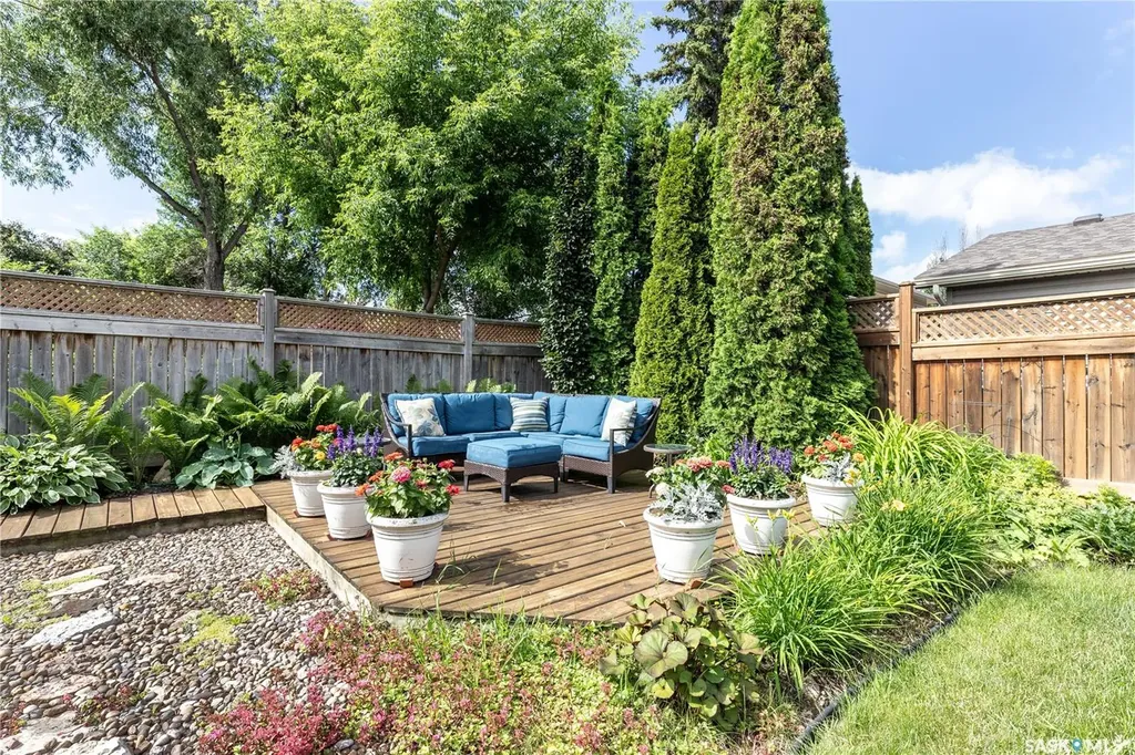 102 Wakaw Crescent Saskatoon SK S7J 4E2