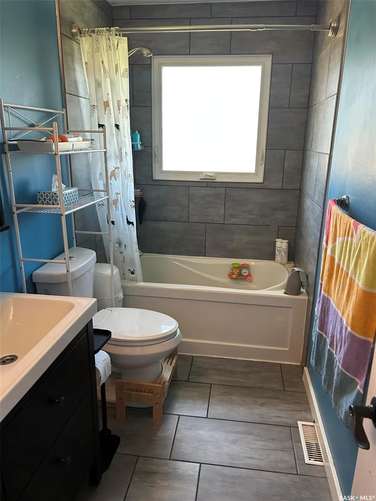 322 35th Street Battleford SK S0M 0E0