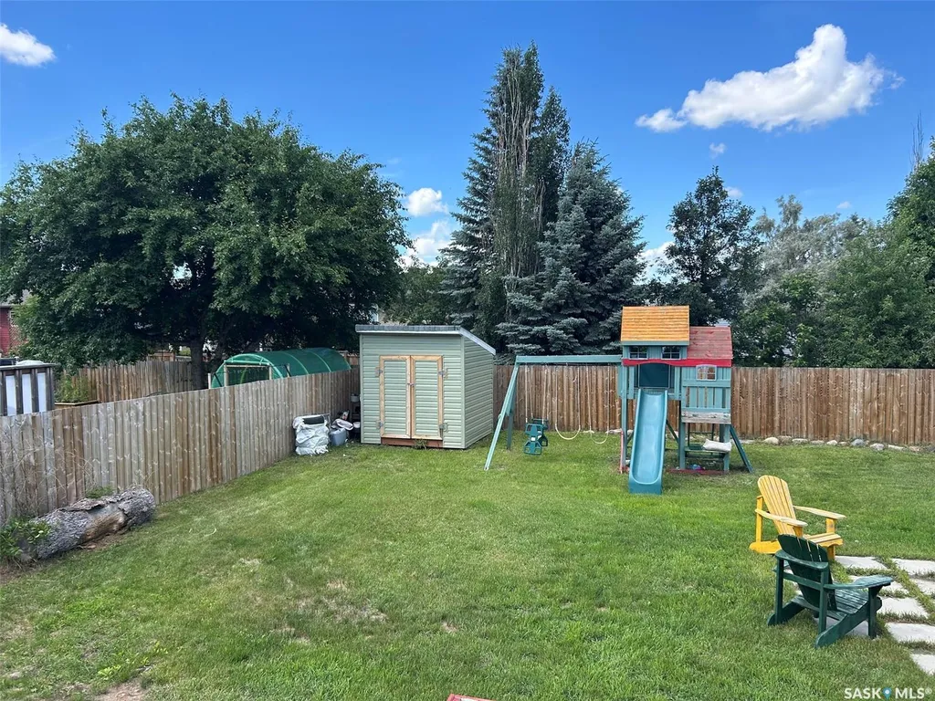 322 35th Street Battleford SK S0M 0E0