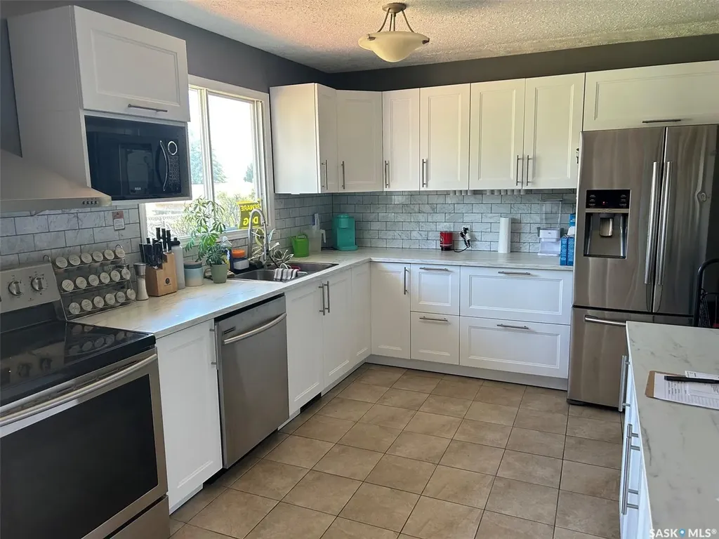 322 35th Street Battleford SK S0M 0E0