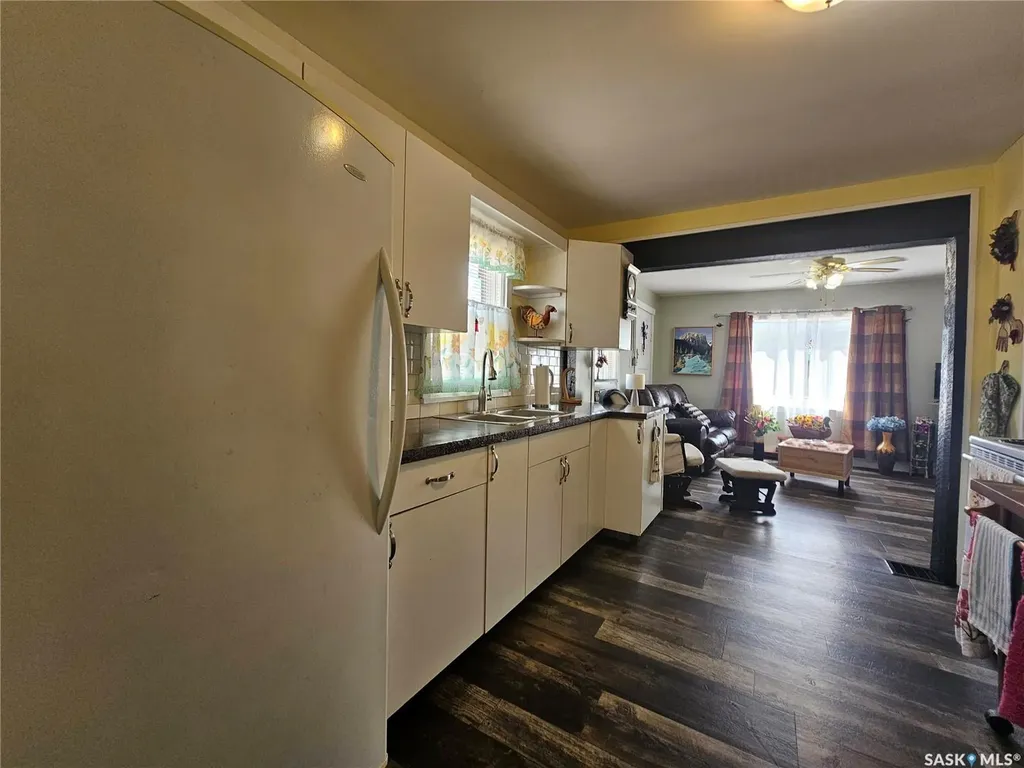 201 Main Street Glaslyn SK S0M 0Y0