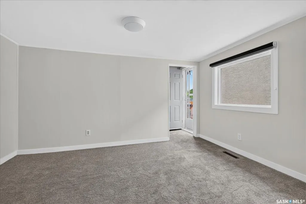 276 Halifax Street Regina SK S4R 1S8