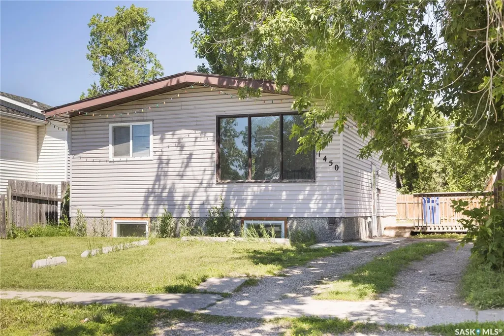1450 15th Street W Prince Albert SK S6V 3T1