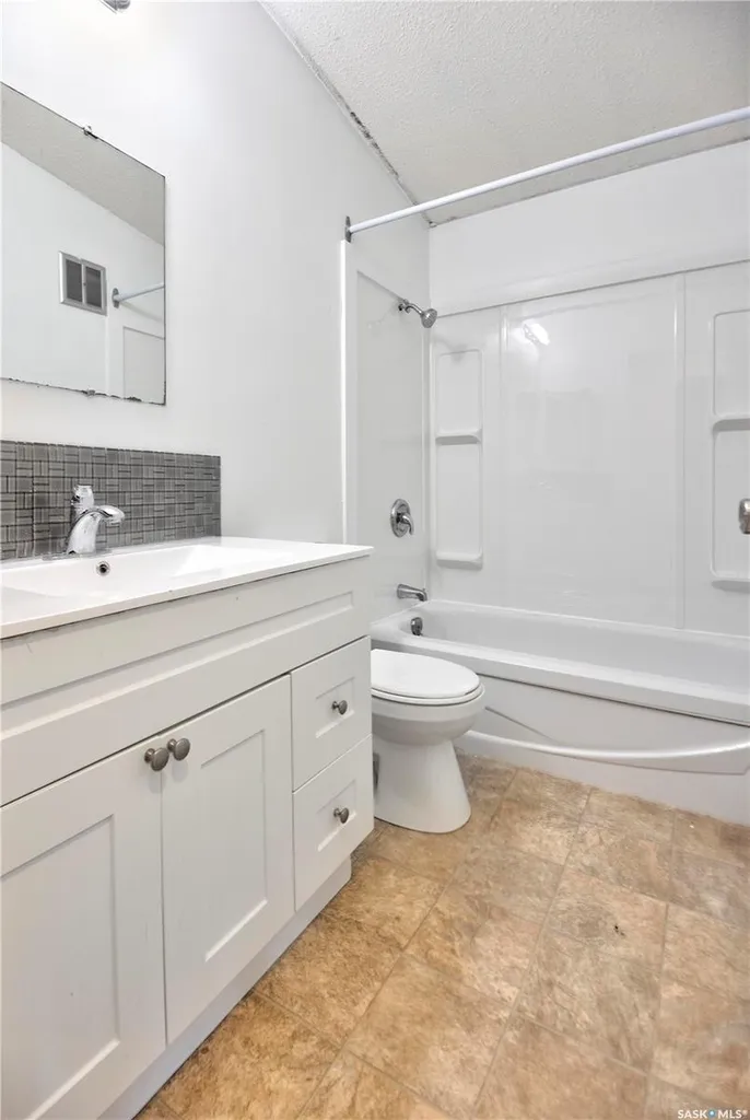 1450 15th Street W Prince Albert SK S6V 3T1