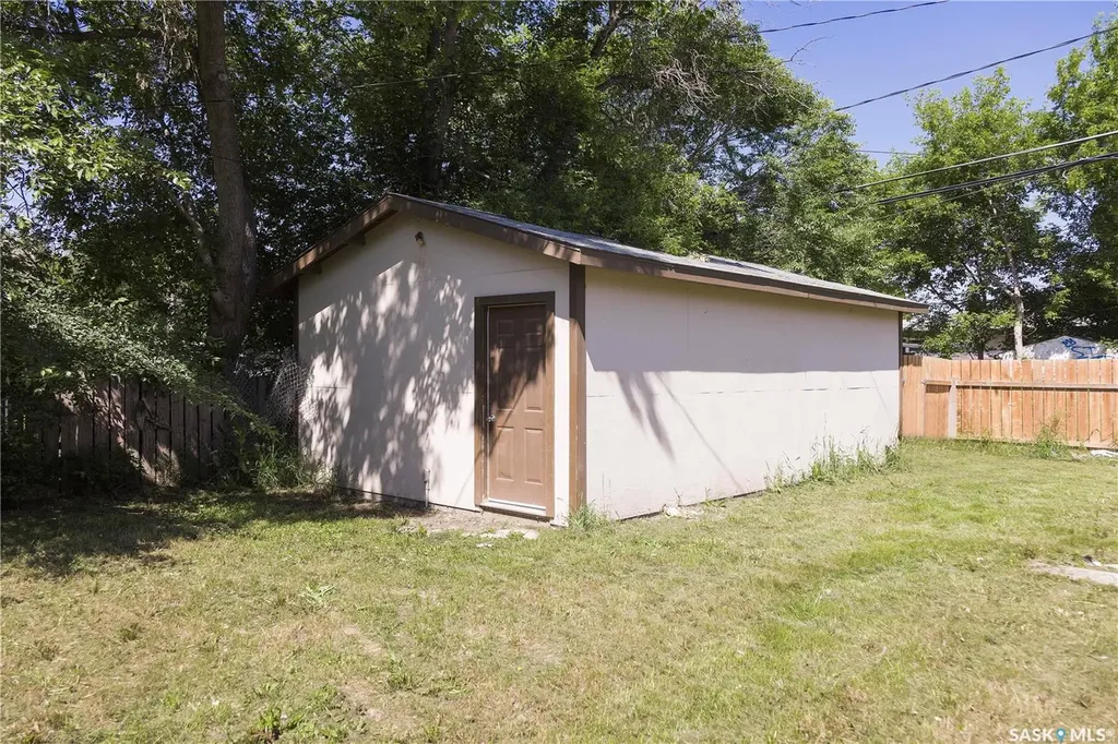1450 15th Street W Prince Albert SK S6V 3T1
