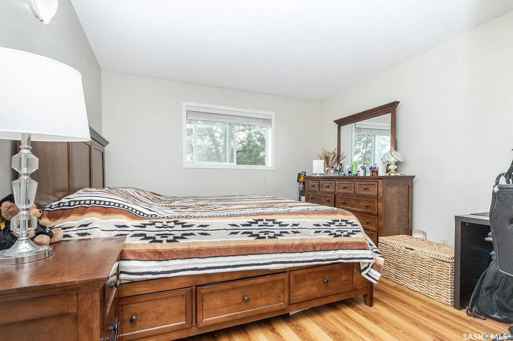 423 Tait Court Saskatoon SK S7H 5L3