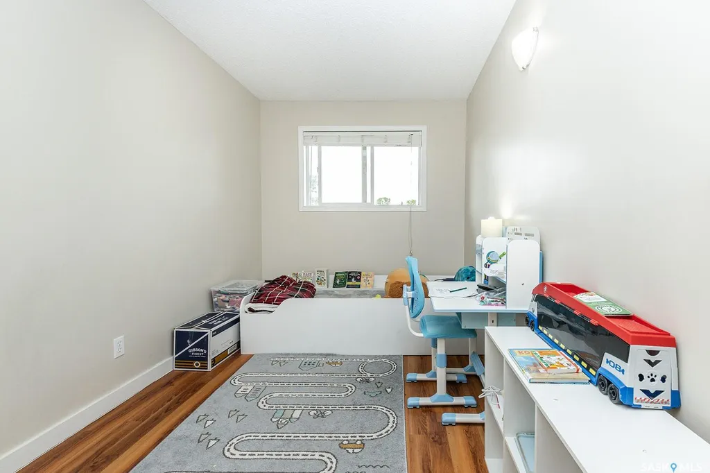 423 Tait Court Saskatoon SK S7H 5L3