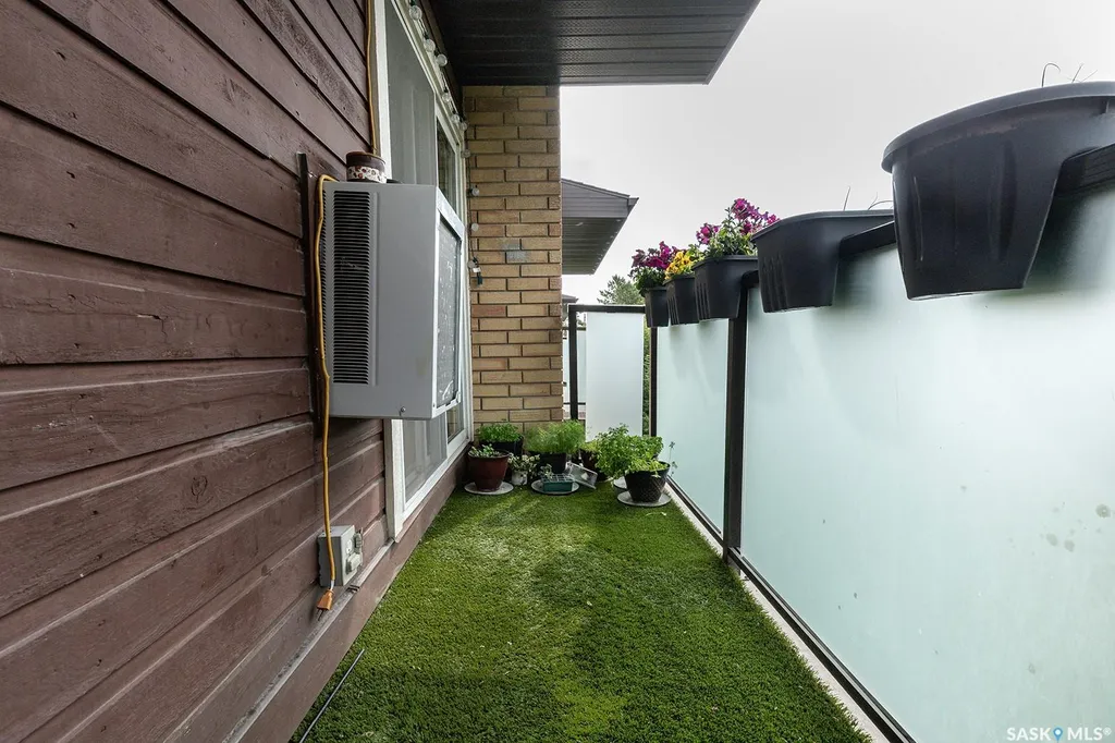 423 Tait Court Saskatoon SK S7H 5L3