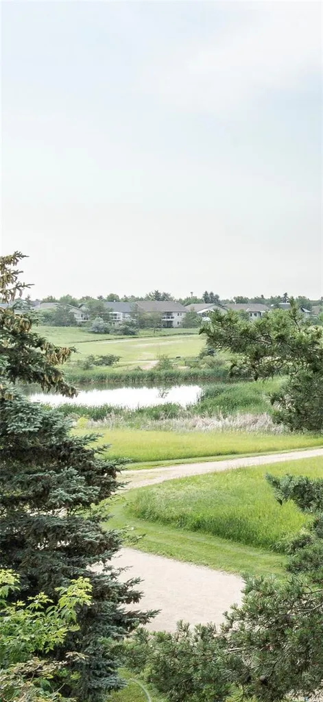 423 Tait Court Saskatoon SK S7H 5L3