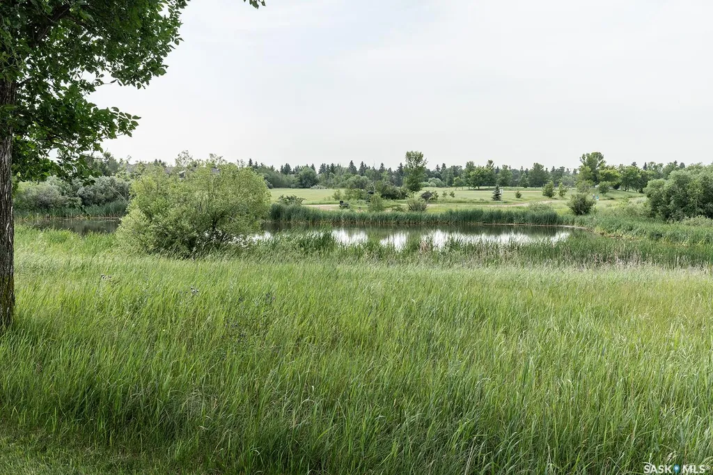 423 Tait Court Saskatoon SK S7H 5L3