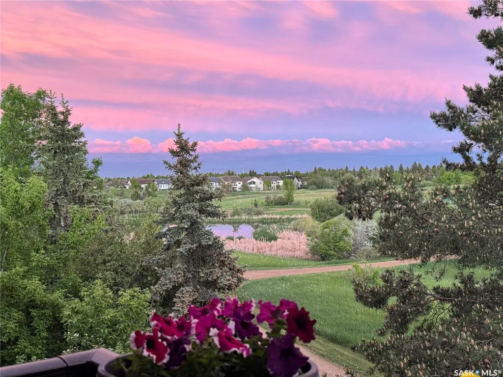 423 Tait Court Saskatoon SK S7H 5L3