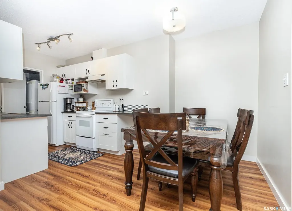 423 Tait Court Saskatoon SK S7H 5L3