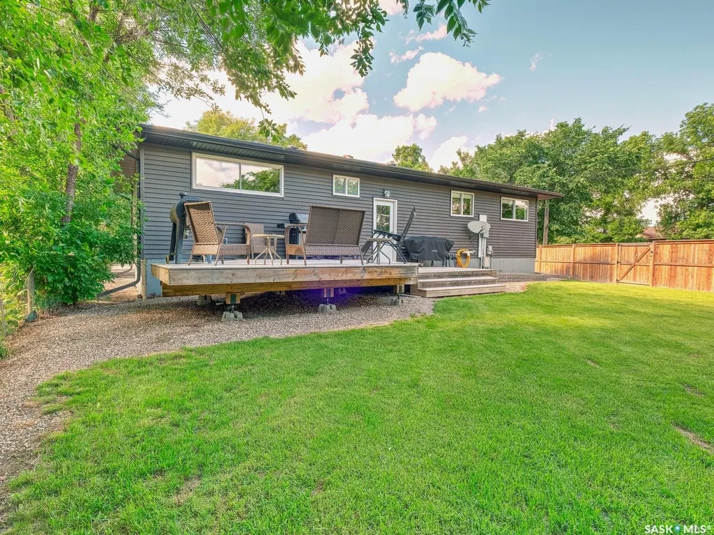 312 4th Avenue E Rosetown SK S0L 2V0