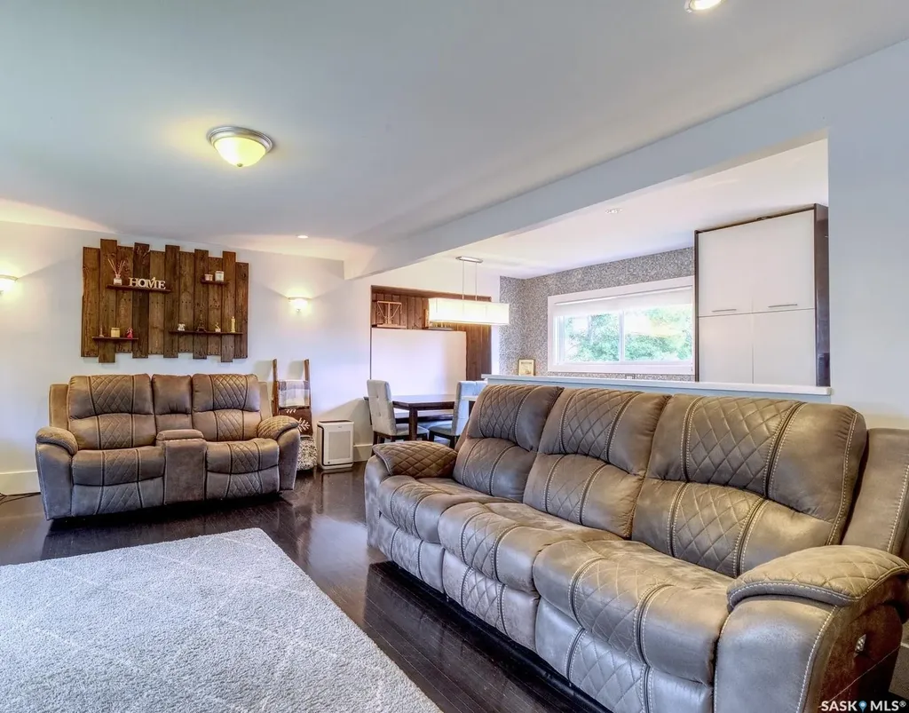 312 4th Avenue E Rosetown SK S0L 2V0