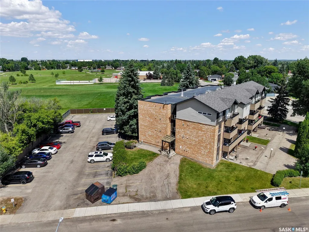 333 Silverwood Road Saskatoon SK S7K 6G1