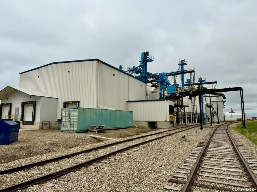 717 South Railway Street W Swift Current SK S9H 2Y9