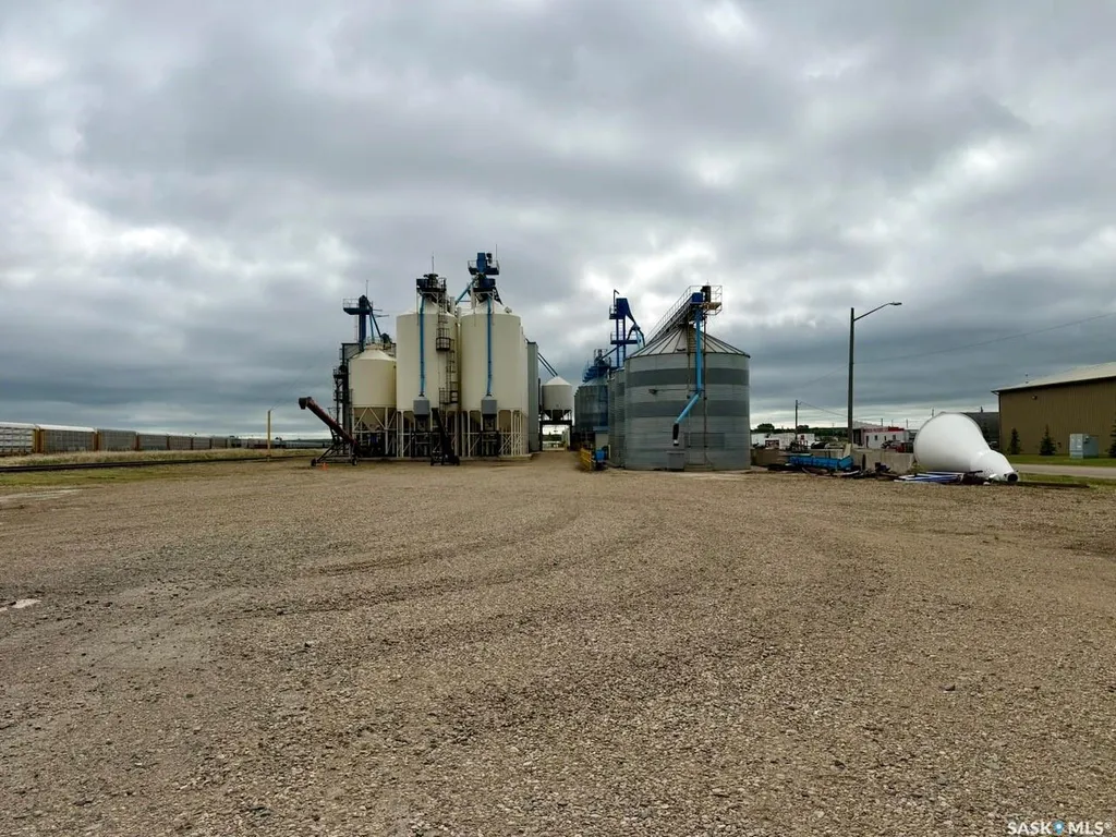 717 South Railway Street W Swift Current SK S9H 2Y9