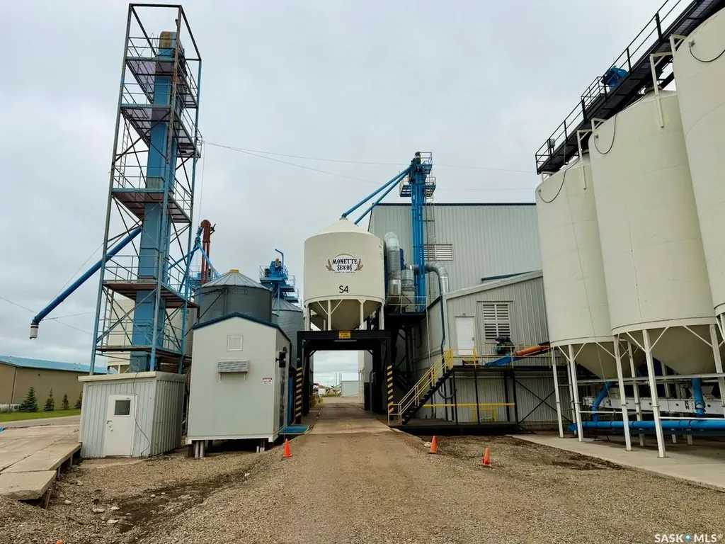717 South Railway Street W Swift Current SK S9H 2Y9