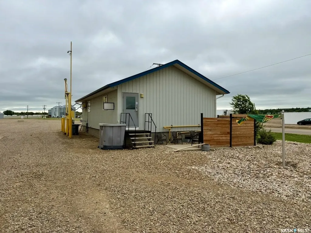 717 South Railway Street W Swift Current SK S9H 2Y9