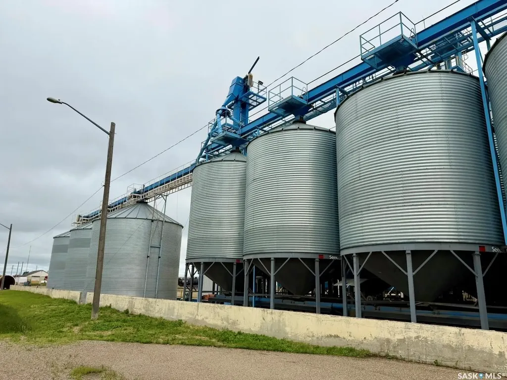 717 South Railway Street W Swift Current SK S9H 2Y9