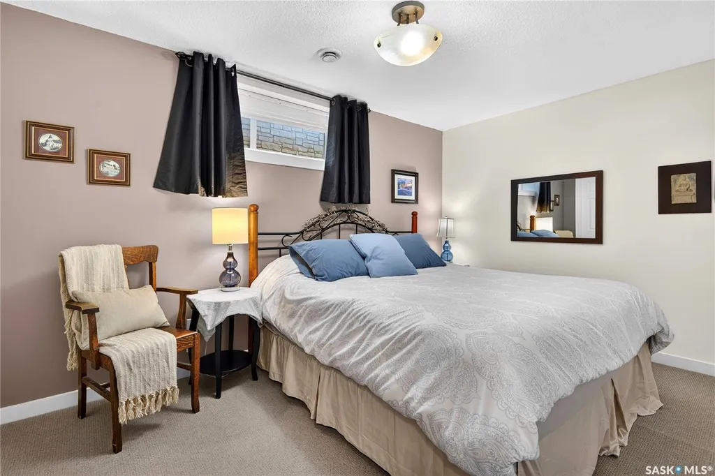 2202 Arens Road E Regina SK S4V 1G3