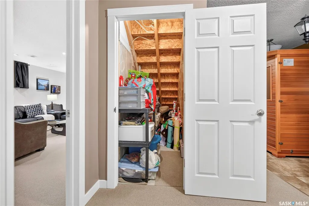 2202 Arens Road E Regina SK S4V 1G3