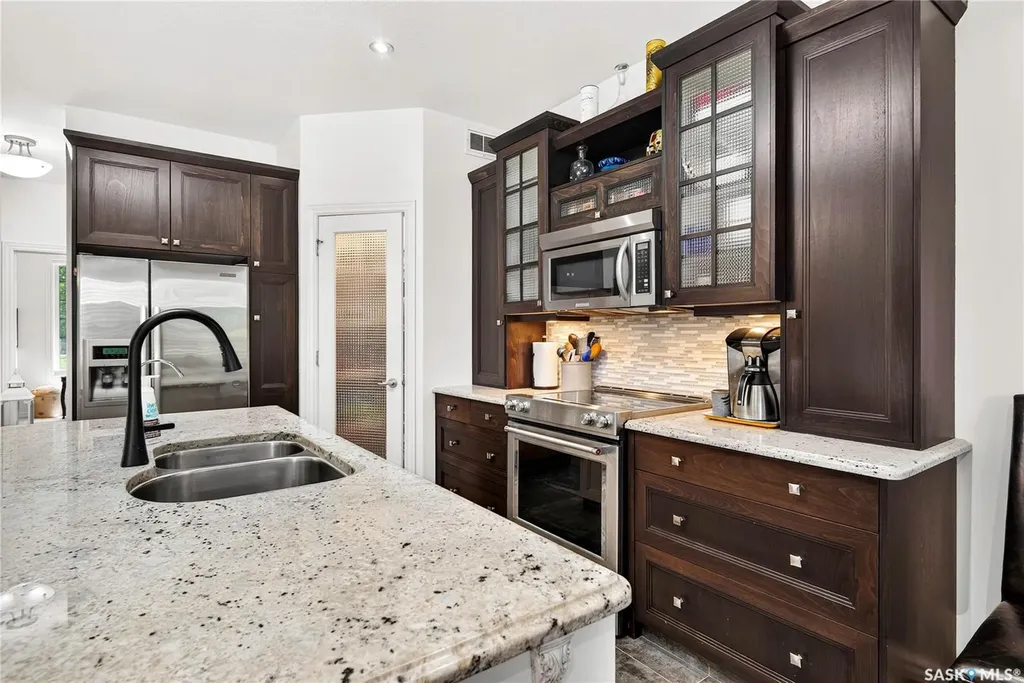 2202 Arens Road E Regina SK S4V 1G3