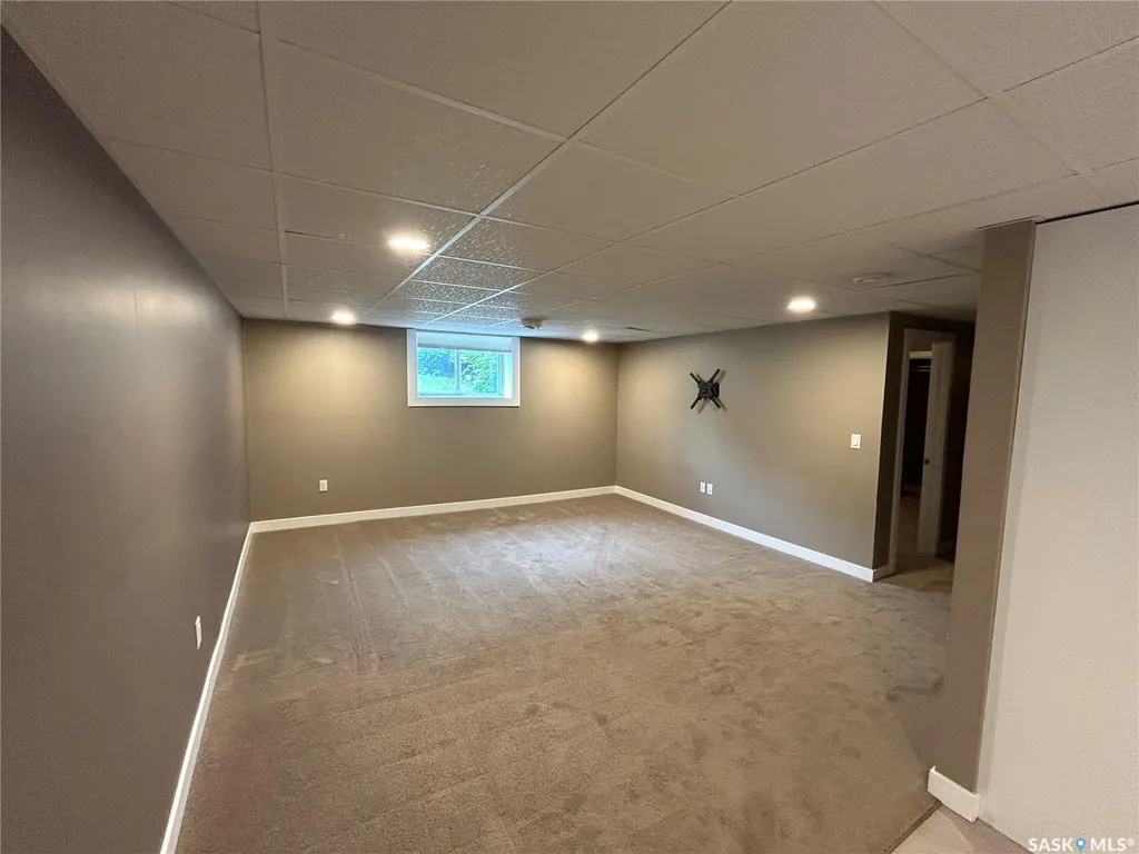 333 Centre Street Regina Beach SK S0G 4C0