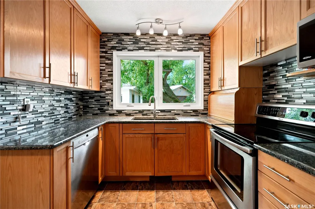 52 Tucker Crescent Saskatoon SK S7H 3H5