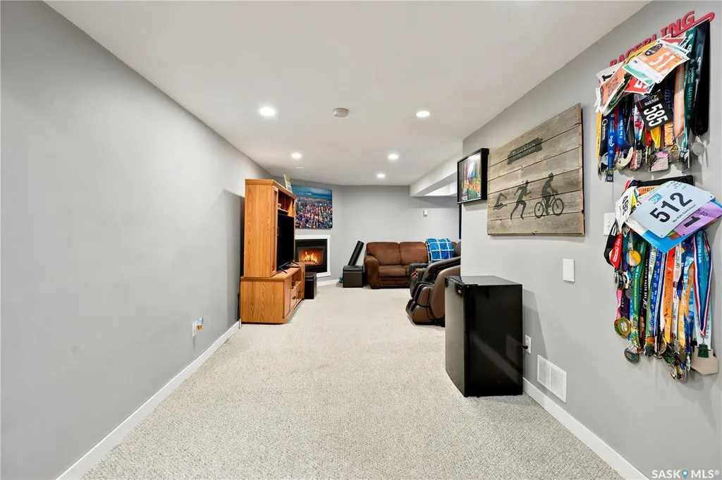 52 Tucker Crescent Saskatoon SK S7H 3H5