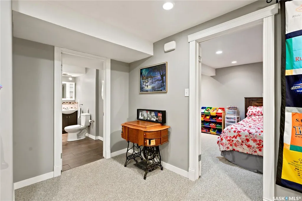 52 Tucker Crescent Saskatoon SK S7H 3H5