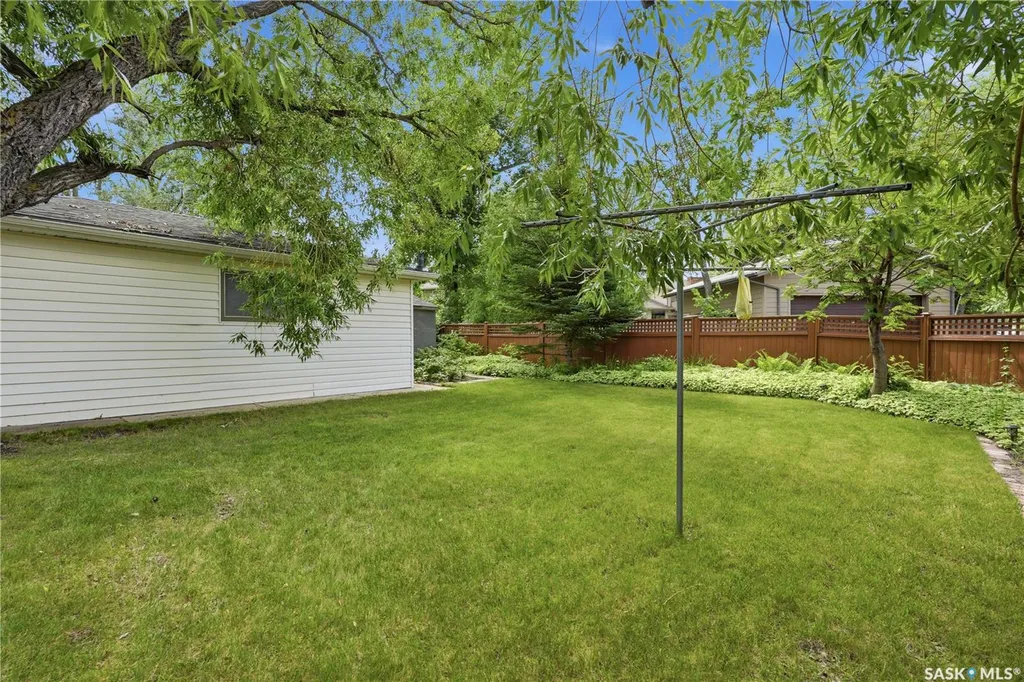52 Tucker Crescent Saskatoon SK S7H 3H5