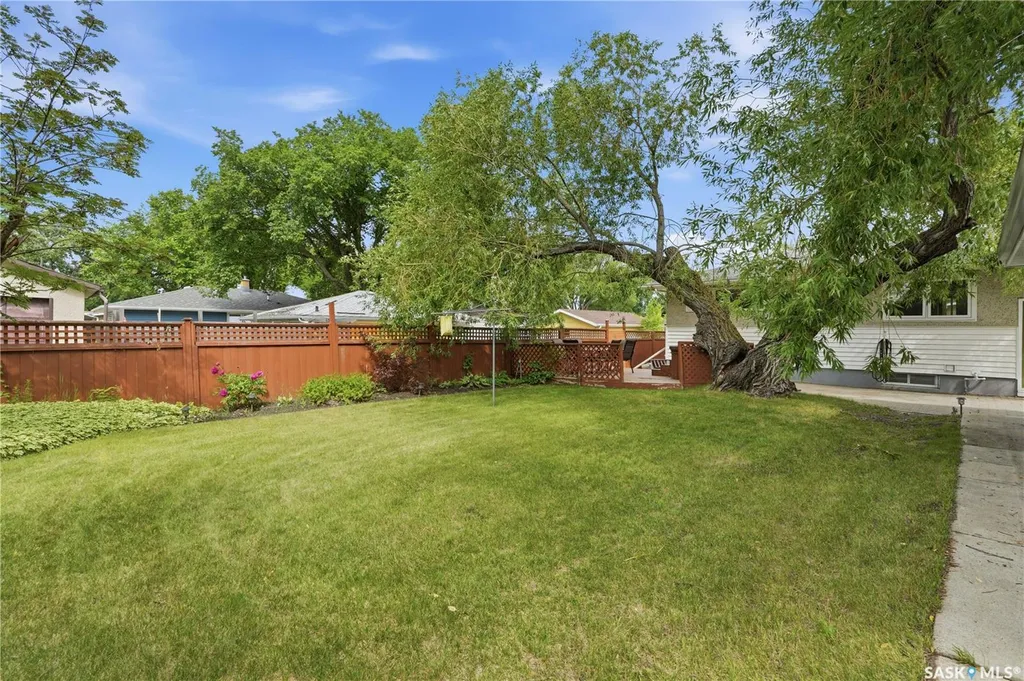 52 Tucker Crescent Saskatoon SK S7H 3H5