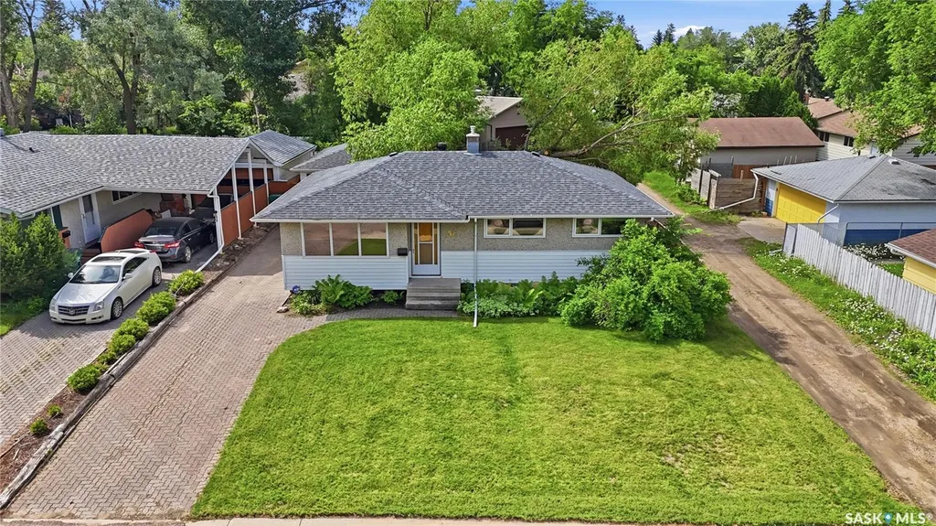52 Tucker Crescent Saskatoon SK S7H 3H5