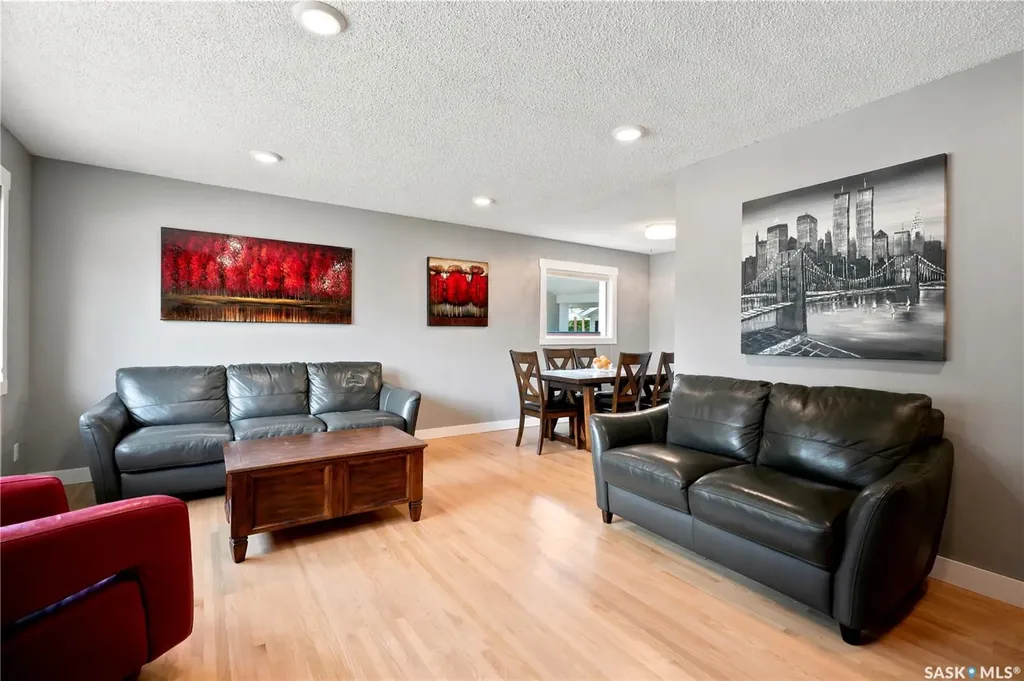 52 Tucker Crescent Saskatoon SK S7H 3H5