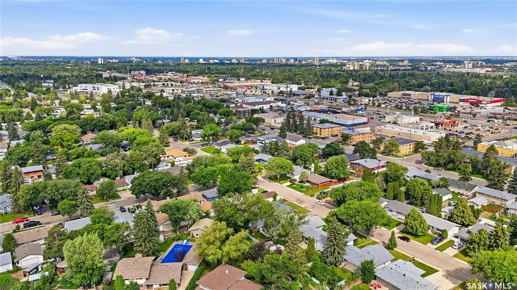 52 Tucker Crescent Saskatoon SK S7H 3H5
