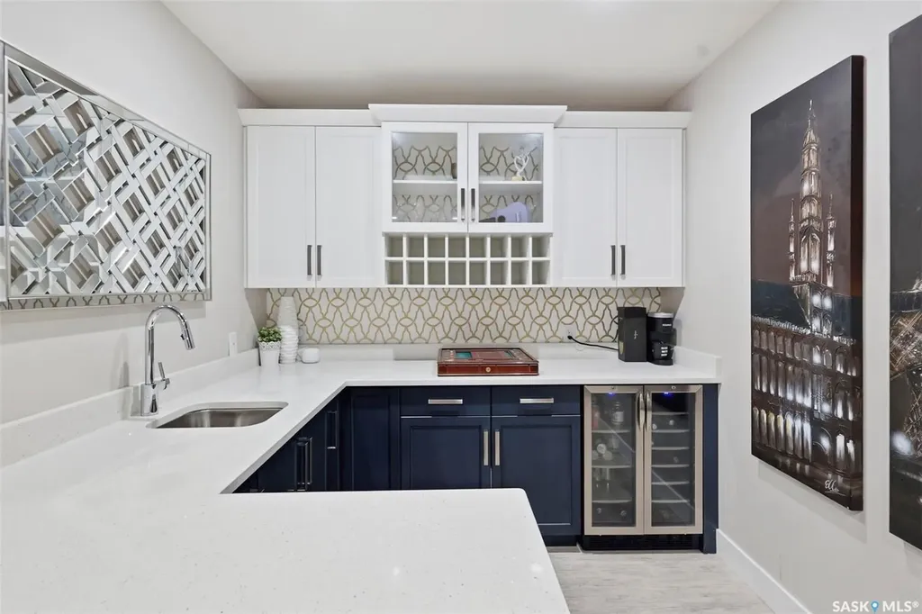 1521 10th Avenue N Saskatoon SK S7K 3A7