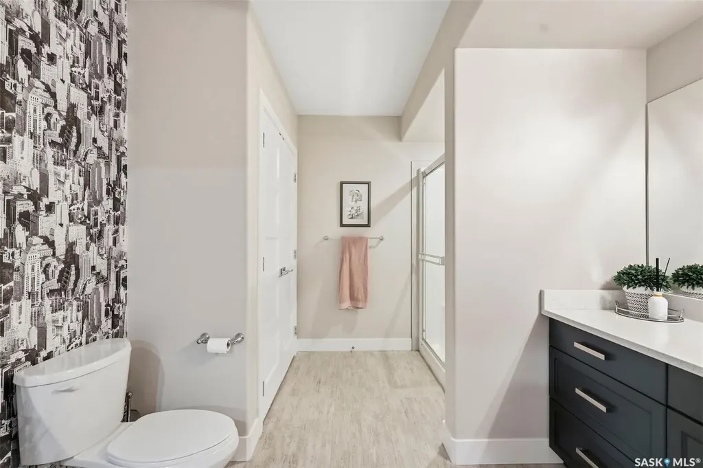 1521 10th Avenue N Saskatoon SK S7K 3A7