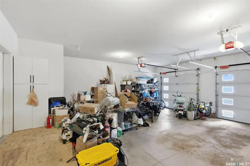 1521 10th Avenue N Saskatoon SK S7K 3A7