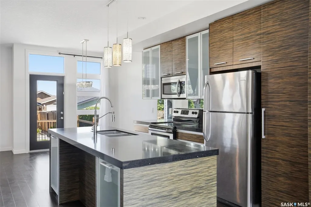 190 Rajput Way Saskatoon SK S7W 0L5