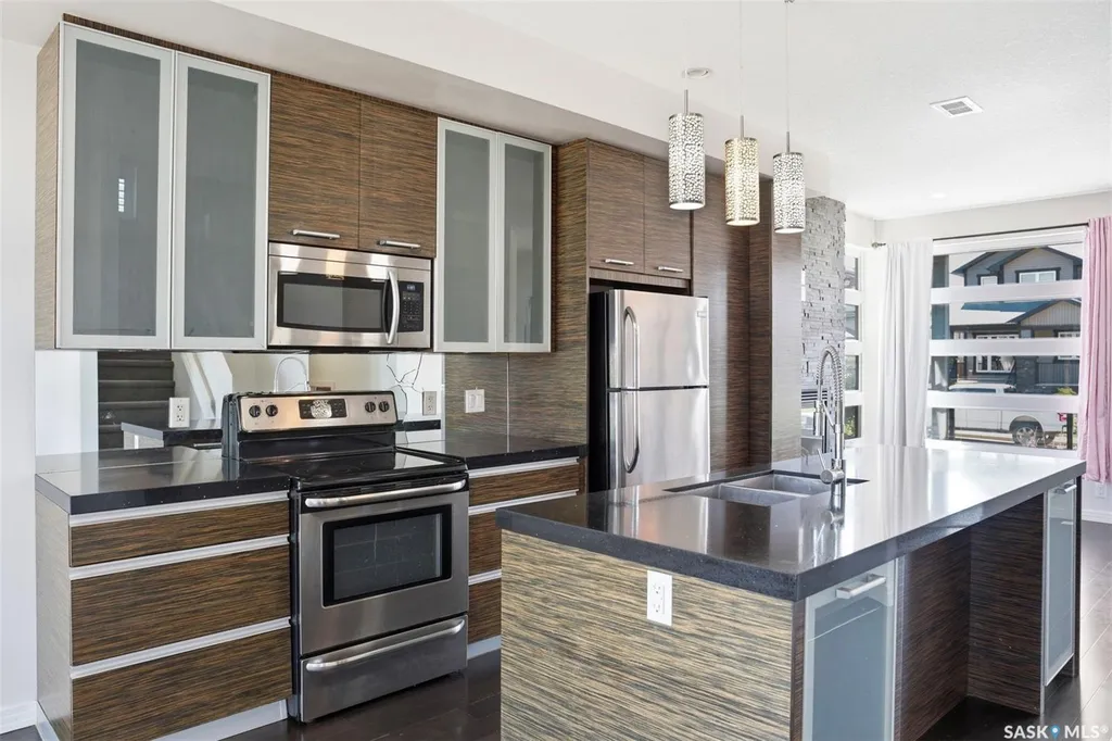 190 Rajput Way Saskatoon SK S7W 0L5