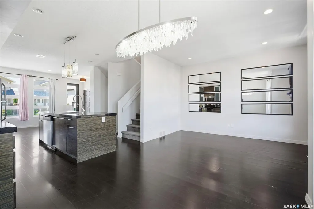 190 Rajput Way Saskatoon SK S7W 0L5