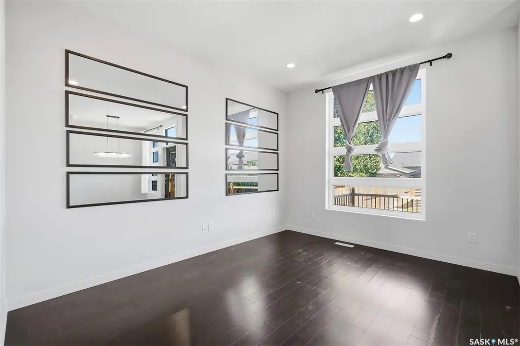 190 Rajput Way Saskatoon SK S7W 0L5