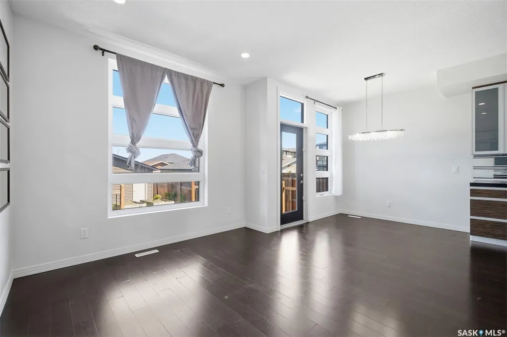 190 Rajput Way Saskatoon SK S7W 0L5