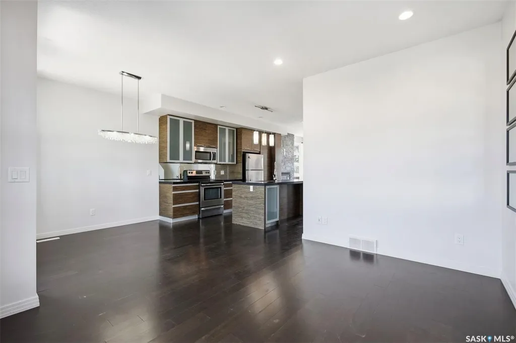 190 Rajput Way Saskatoon SK S7W 0L5