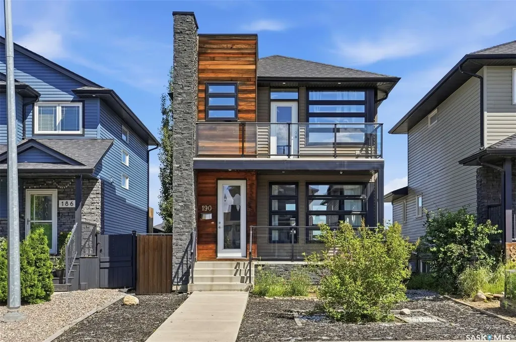 190 Rajput Way Saskatoon SK S7W 0L5